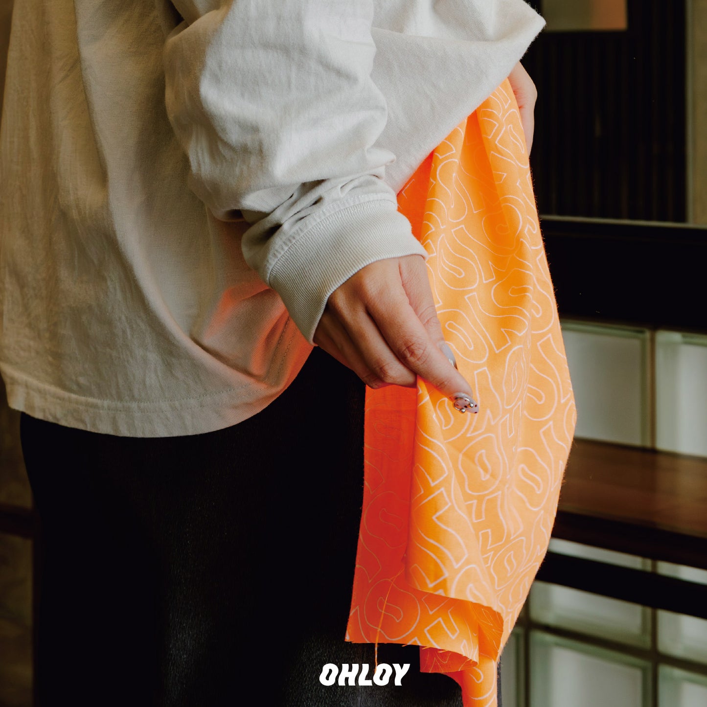 OHLOY ロゴ手ぬぐい